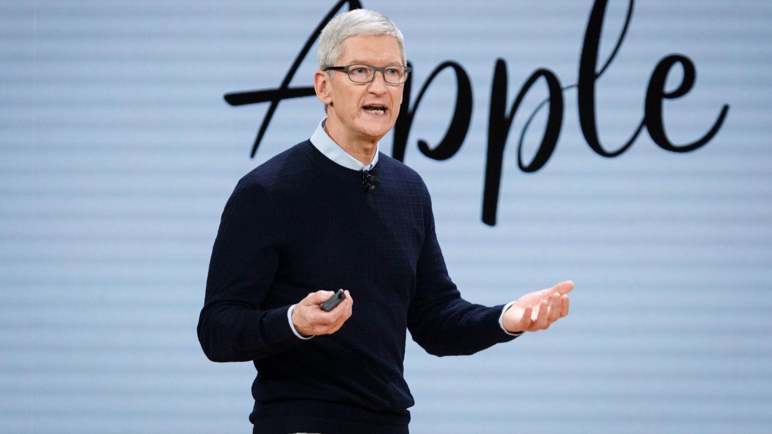 Tim Cook avgår som vd för Apple