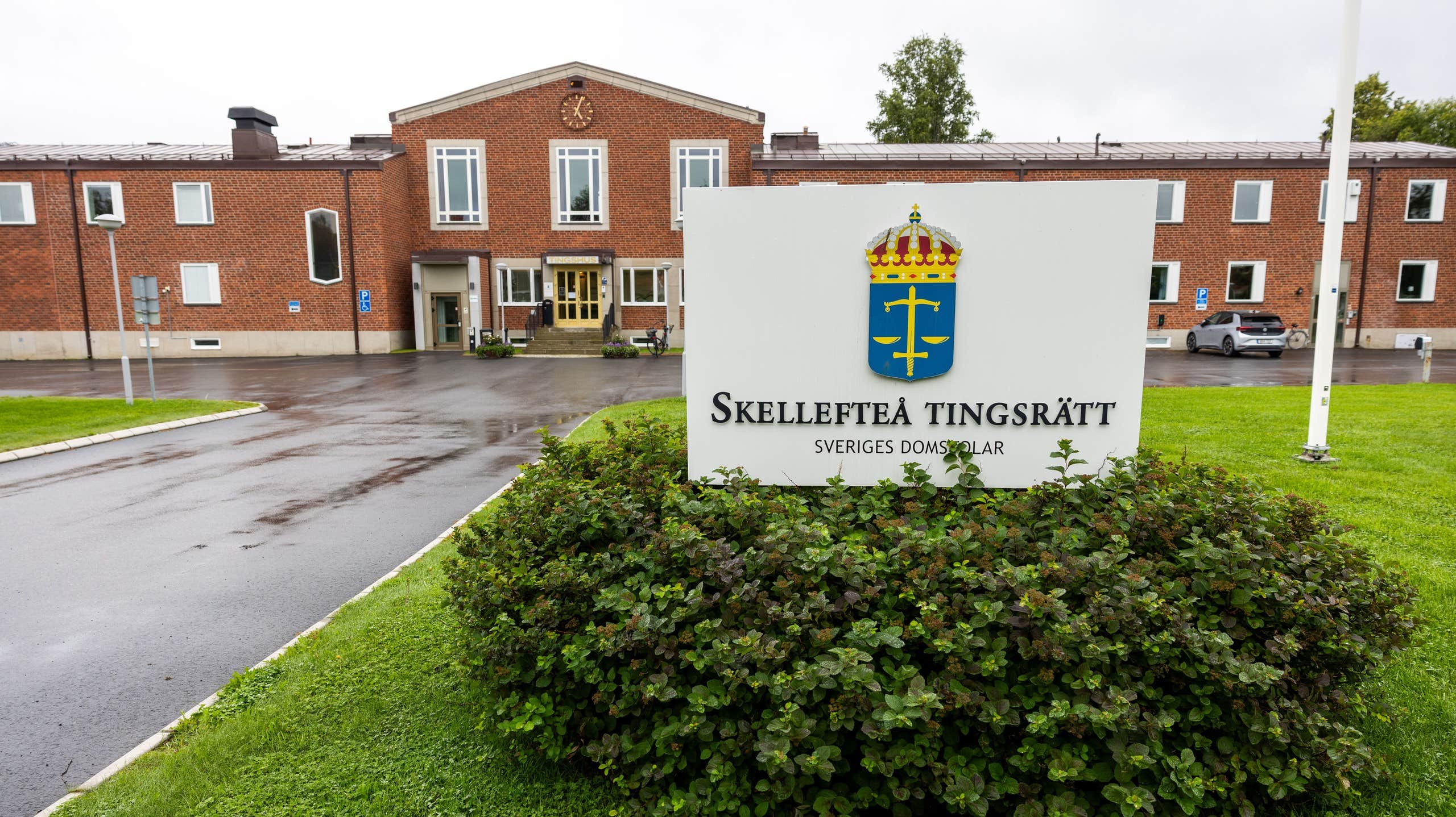 Kvinna död – man häktad