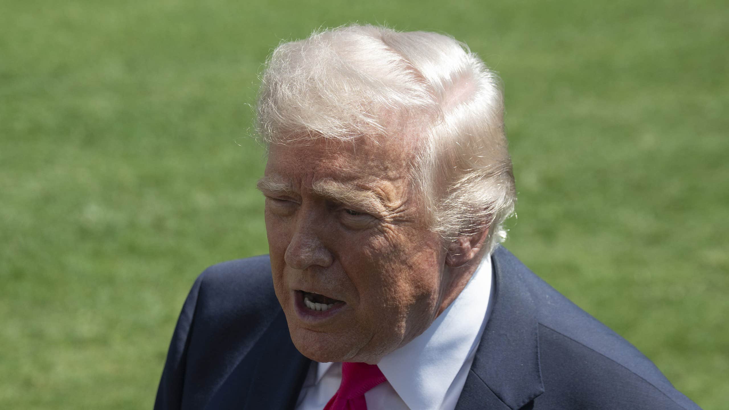 Donald Trump förlänger vapenvilan med Iran