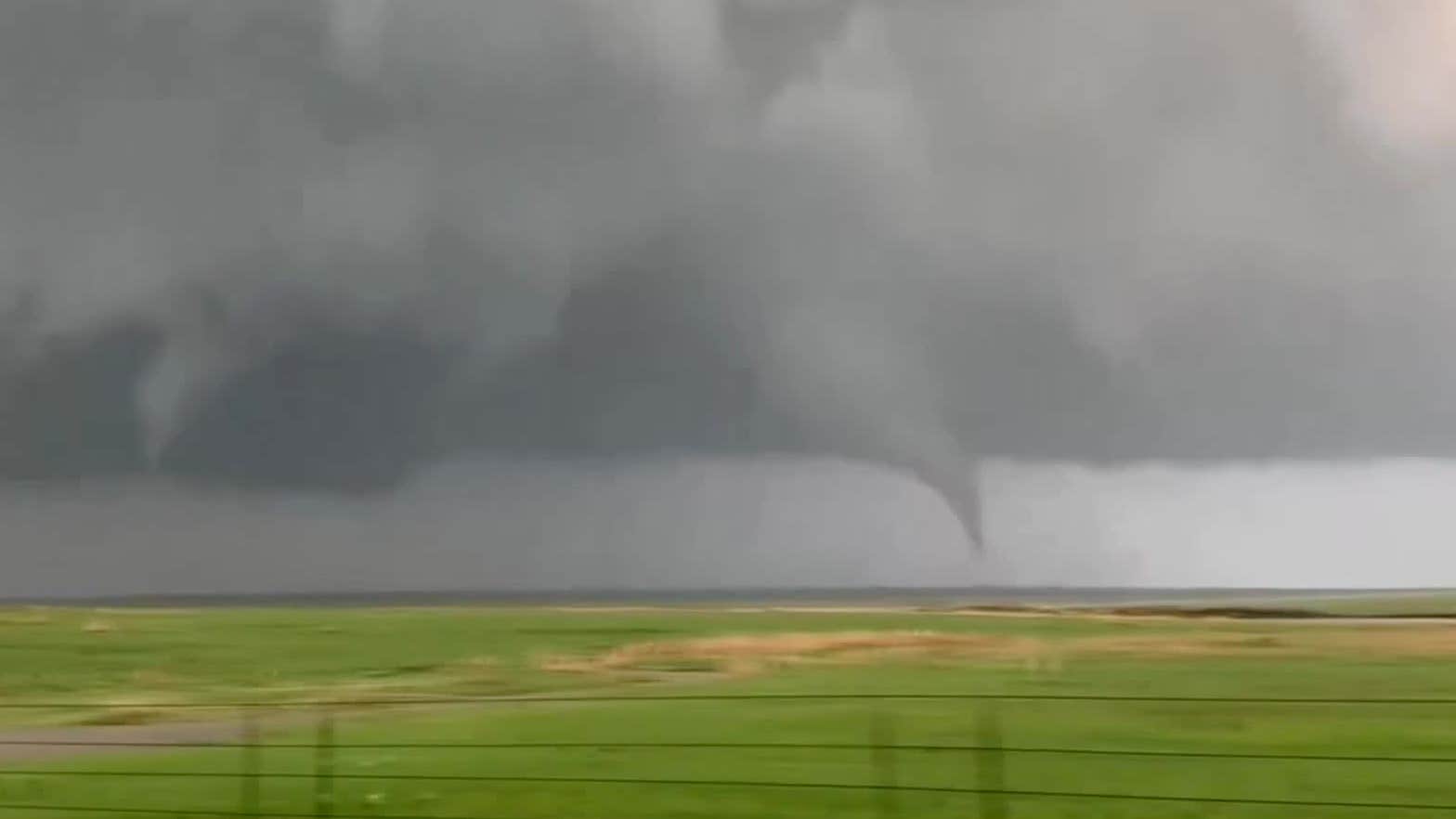 Dödlig storm drar genom USA