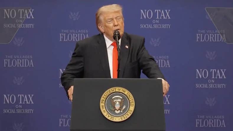 Trump gick till plötslig attack under talet