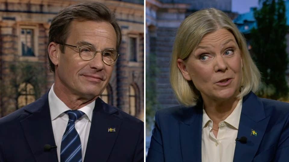 Andersson om Kristersson: ”Står där och smilar”