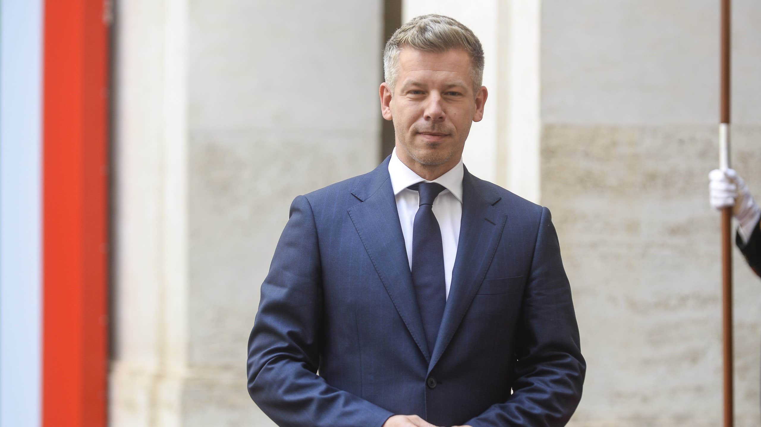 Peter Magyar kräver presidentens avgång första dagen
