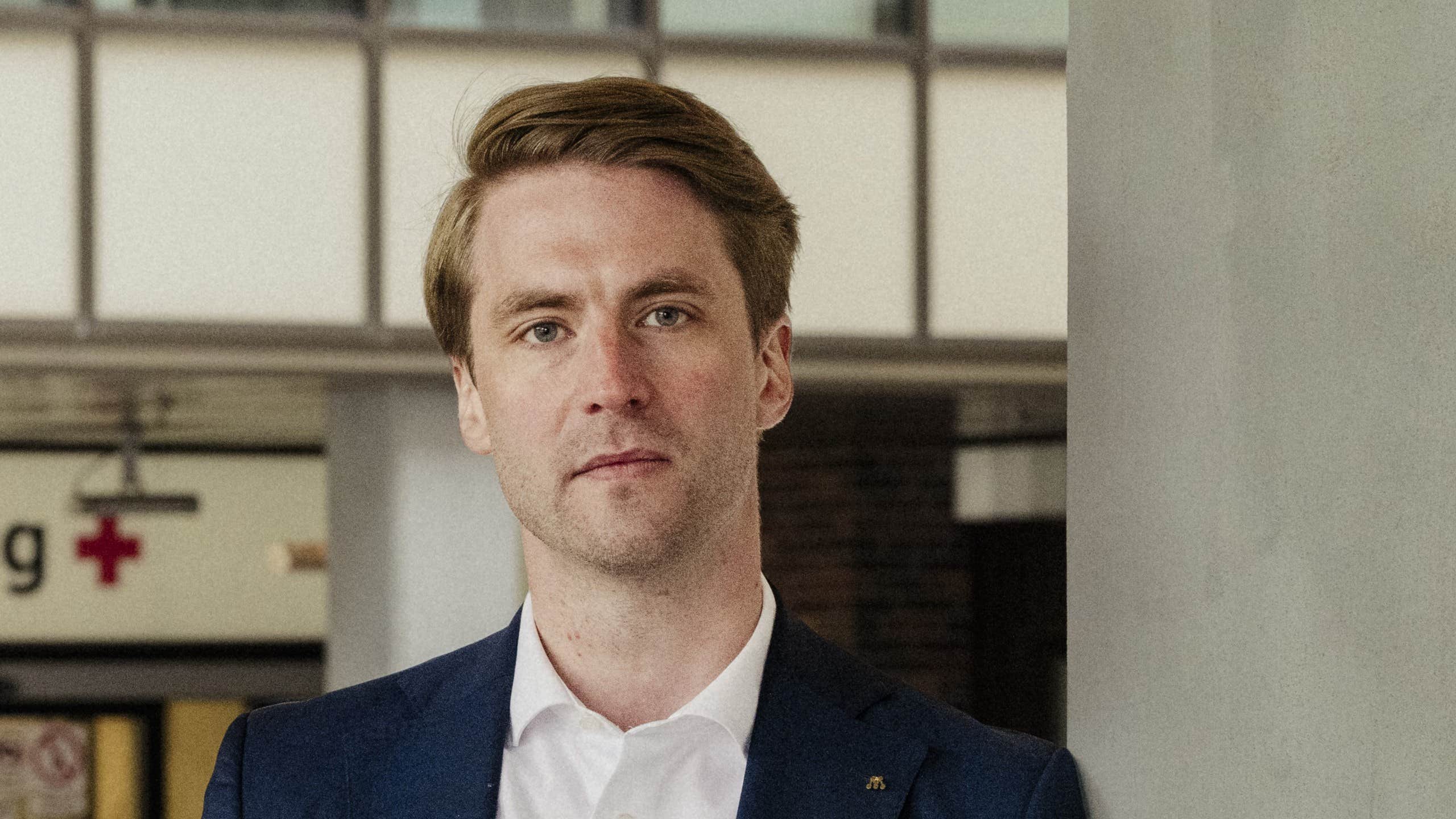 Efter fiaskot i Idol – gör nu musik för M
