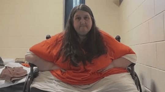 Lät sin styvdotter svälta – 14-åringen vägde 16 kilo