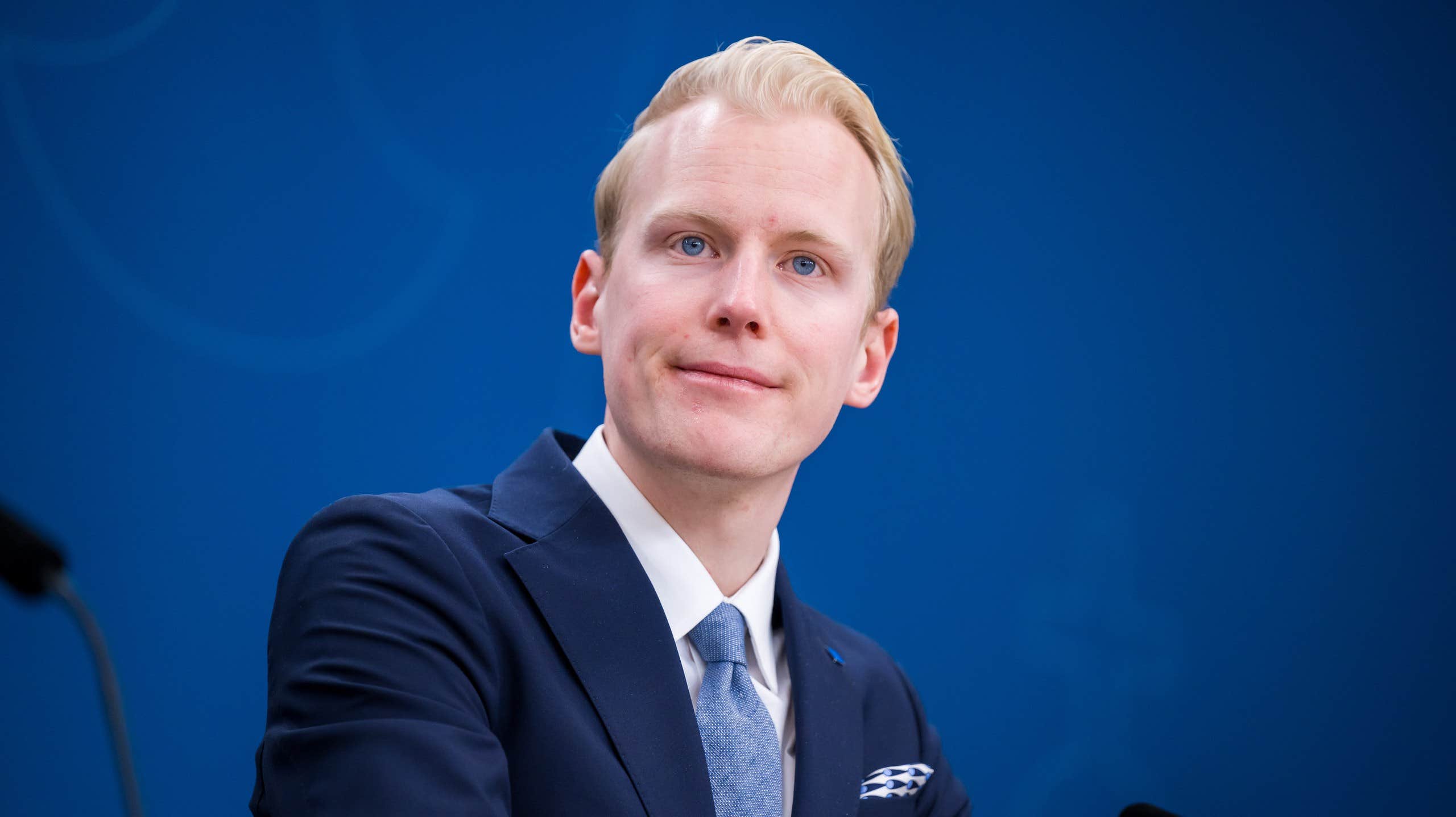 Ångrar sig direkt